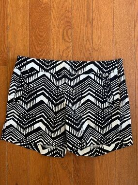 J Crew Black & White Patterned Chino Shorts